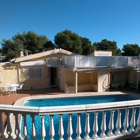 Scandinavian Star Villa *